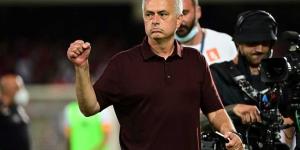 مورينيو يثير غضب جماهير روما: سداسية من مجهول وكالعادة يضحي باللاعبين