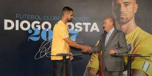 وداعا مانشستر.. بورتو يغلق الباب ويجدد عقد حارسه