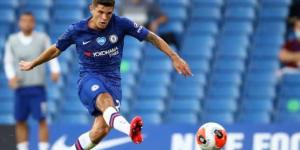 نابولي يمد يديه لغريق تشيلسي