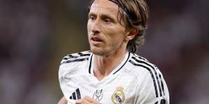 مودريتش إلى ميلان.. الإعلان الرسمي بعد عودته من المنتخب الكرواتي