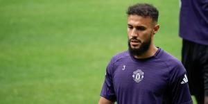 مزراوي يواصل الغياب عن وديات مانشستر يونايتد بداعي الإصابة