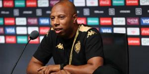 النقاش: "زياش لديه روح عائلية ولن يواجه أي صعوبة في التأقلم مع اللاعبين"