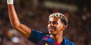 تطورات إيجابية.. برشلونة يستعين بخبير بلجيكي لتقييم إصابة لامين يامال