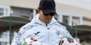 اتحاد طنجة يقرر فسخ عقد هلال الطير من طرف واحد والمدرب يتجه نحو لجنة النزاعات