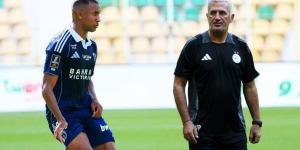 صدمة جديدة للجزائر قبل الكان بعد إصابة مدافع باريس إف سي سمير شرقي