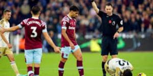 باكيتا يُطرد أمام ليفربول ويُعيد فتح ملف "المراهنات" إلى الواجهة