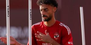 تطورات تجديد عقد عبدالقادر في الأهلي.. نقطة خلاف وتعثر جديد "خاص"