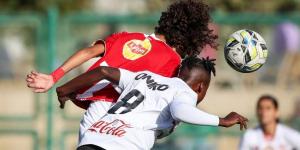 احلام نصر تحرز الهدف الثاني للأهلي في مرمى الزمالك في ديربي الكرة النسائية