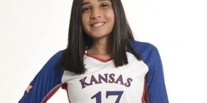 صراع جديد بين القطبين.. الأهلي والزمالك يستهدفان آية النادي لاعبة منتخب الطائرة (خاص)