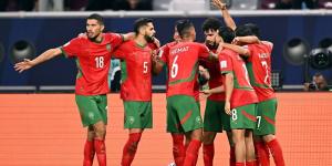 المنتخب المغربي يبلغ نصف نهائي كأس العرب بفوزه على سوريا (1-0) وينتظر الفائز من مباراة الجزائر والإمارات