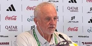 مدرب العراق يتوقع مواجهة صعبة أمام الأردن ويؤكد: هدفنا المونديال بعد 40 عامًا