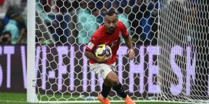 أفشة يواصل برنامج التأهيل بعد آلام السمانة مع المنتخب الوطني