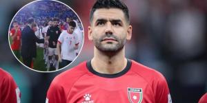 اللاعب عبيد يعتذر للسكتيوي بعد رفض مصافحته: "الموقف لم يكن مقصودا ولا يمثل أخلاقنا كأردنيين"