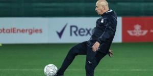 جاهزية عاشور وأحذية مطر.. كواليس الساعات الأخيرة في معسكر المنتخب قبل لقاء زيمبابوي