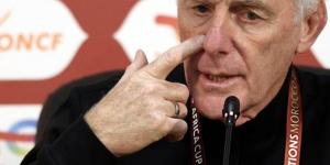 منتخب الفراعنة| مدرب جنوب أفريقيا: محمد صلاح أخبرني أنها ليست ركلة جزاء صحيحة