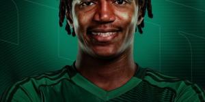 رسميًا.. الأهلي يُعلن انتقال أيمن فلاته إلى نيوم