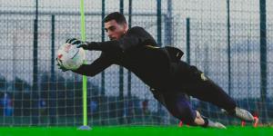 مطيع يعلن رحيله عن الوداد: "حان الوقت لطيّ صفحة مهمة في مسيرتي الكروية.. كان ارتداء هذا القميص شرفا وفخرا كبيرين لي"