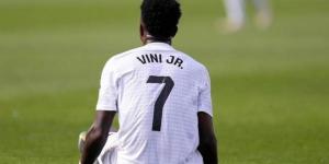 ريال مدريد يعيد فتح ملف فينيسيوس في يناير وسط تفاؤل بحسم الاتفاق