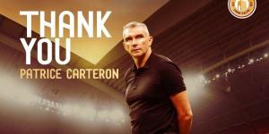 أم صلال القطري يقيل كارتيرون من تدريب الفريق