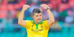 مدرب يانج أفريكانز: نستطيع هزيمة الأهلي في ملعبنا والأيام بيننا