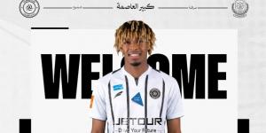 رسمياً.. الشباب يضم فواز الصقور