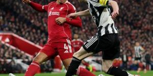ليفربول يتجاوز نيوكاسل برباعية مثيرة ويواصل الزحف في البريميرليج