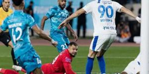 بنزيما يقود الهلال لاكتساح الأخدود بسداسية نظيفة في دوري روشن