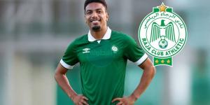 أيوب العملود: "أتمنى عامًا استثنائيًا حافلًا بالألقاب رفقة الرجاء"