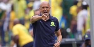 مدرب سانداونز: "في جنوب أفريقيا مسؤولو بعض الأندية يلتقون بالحكام صباح يوم المباراة!"