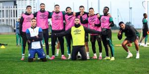 فادلو يمنح لاعبي الرجاء يوم راحة قبل العودة غدا للتداريب استعدادا لمواجهة اتحاد يعقوب المنصور