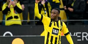 Dortmund hand Moukoko ultimatum: "Either accept now or our paths will separate"