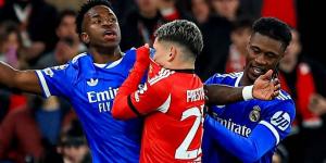 بنفيكا عن واقعة العنصرية ضد فينيسيوس: "نجدد دعمنا الثابت لبريستياني ونعرب عن أسفنا لحملة التشهير التي يتعرّض لها"