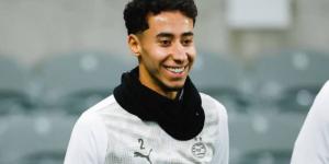 بعد تعافيه من الإصابة.. أنس صلاح الدين يعود إلى تداريب آيندهوفن ومشاركته غدا أمام هيرنفين واردة