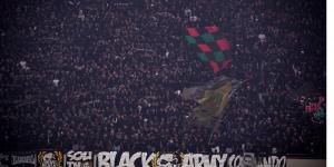 قبل 48 ساعة من المباراة.. جماهير الجيش الملكي مستاءة من تأخر إدارة النادي في طرح التذاكر