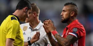 فيدال: "شعرت بأن ريال مدريد سرقني في مباراتين مع بايرن ميونخ بدوري الأبطال لهذا اختُرع 'الفار'!"