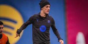 غافي يرافق بعثة برشلونة إلى بلباو في خطوة رمزية ضمن برنامج تعافيه