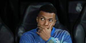 "خطأ كارثي".. ريال مدريد يقيل طاقمه الطبي بعد فحص ركبة مبابي السليمة بدل المصابة!