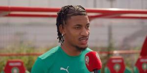 حلحال يروي لحظة تلقيه خبر استدعائه للمنتخب: "كنت في التداريب ووصلتي رسالة تهنئة من والديّ"