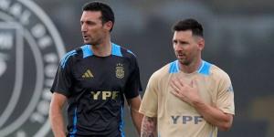 سكالوني: "سأبذل قصارى جهدي لضمان مشاركة ميسي في مونديال 2026 ومن مصلحة كرة القدم أن يكون معنا"