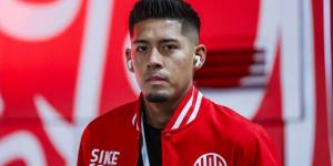 فاكا في اللائحة ثم خارجها.. ارتباك وسوء تدبير سبقا سقوط الوداد أمام الفتح