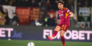 مدرب روما عن عدم إشراك العيناوي كأساسي بانتظام: "أنا من يتخذ القرارات وجميع اللاعبين يحصلون على وقت لعب"