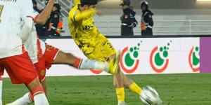 البطولة الاحترافية/ بهدف عالمي على طريقة "رابونا".. الماص ينقض على الصدارة بعد فوزه على الوداد (1-0)