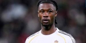 كامافينغا ينهار في غرفة ملابس ريال مدريد بعد الإقصاء أمام بايرن ميونخ في دوري الأبطال!