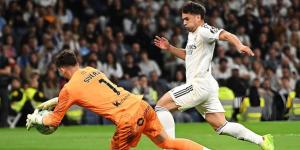 بمشاركة دياز ولخديم كبديلين.. ريال مدريد يفوز على ألافيس (2-1) ويقلص الفارق مع برشلونة إلى 6 نقاط