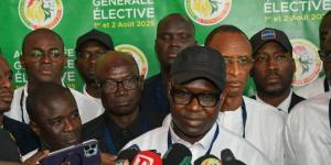 16 عضوا داخل الاتحاد السنغالي يتّهمون رئيسهم عبد الله فال بالفساد المالي بسبب مكافآت "كان 2025"