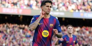 فليك يعلن قائمة برشلونة لمواجهة خيتافي بحضور جواو كانسيلو