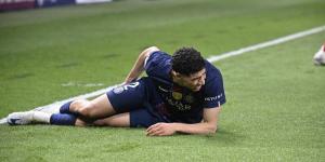 "ليكيب": "حكيمي اضطر لمواصلة مباراة بايرن ميونخ رغم الإصابة بسبب استنفاد تبديلات باريس سان جيرمان"