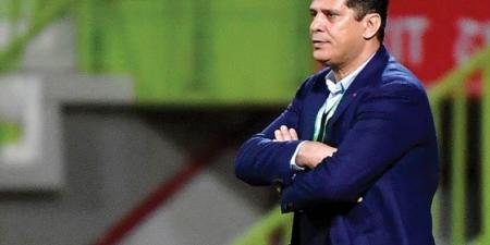 أيمن الرمادي يقترب من تدريب الزمالك (خاص)