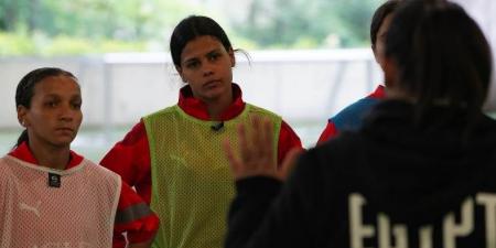 من القاهرة لـ باريس.. منتخب مصر للكرة النسائية يواصل استعداداته في معسكر فرنسا