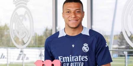 مبابي يُتوج بجائزة أفضل لاعب في ريال مدريد هذا الموسم